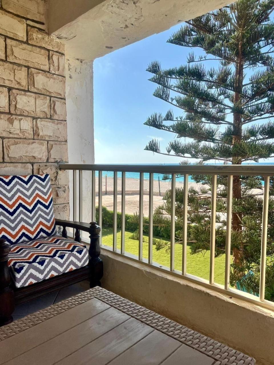 Beachfront Chalet In Green Beach, North Coast Villa El Alamein Exterior foto