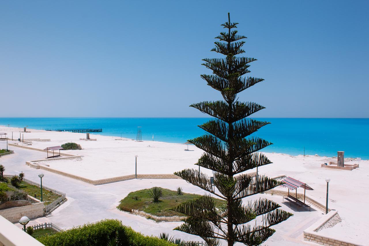 Beachfront Chalet In Green Beach, North Coast Villa El Alamein Exterior foto